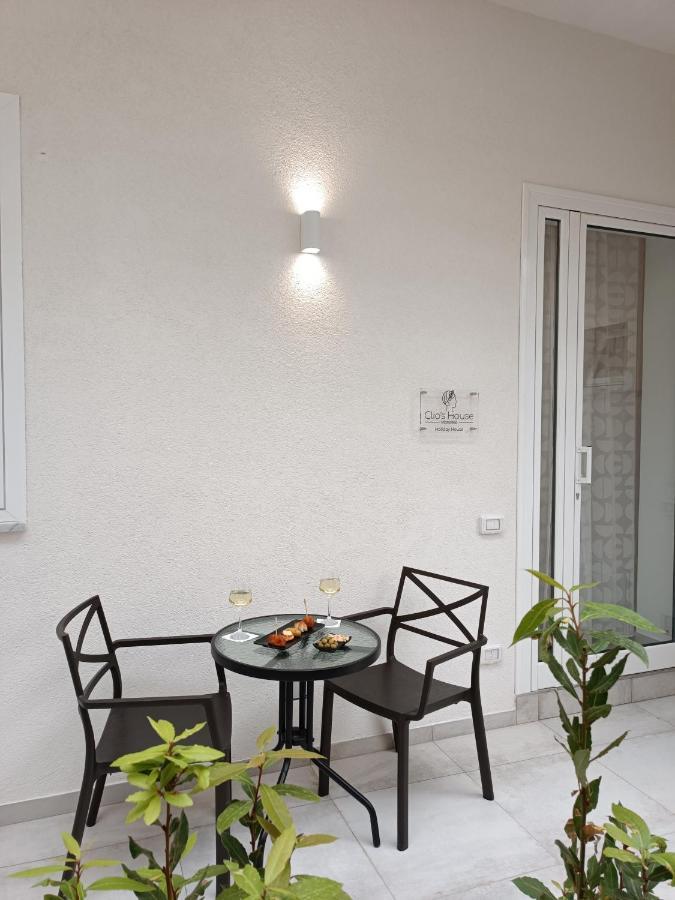 Clio's House -